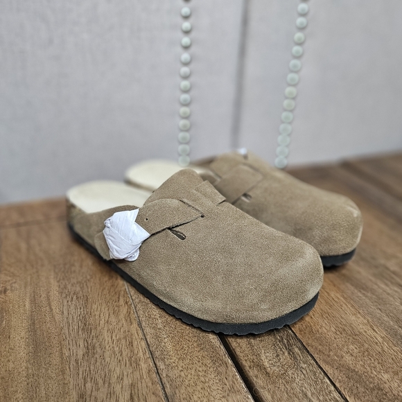 Quince Water Repellent Suede Clog Mules Cafe Brown - Picture 2 of 15